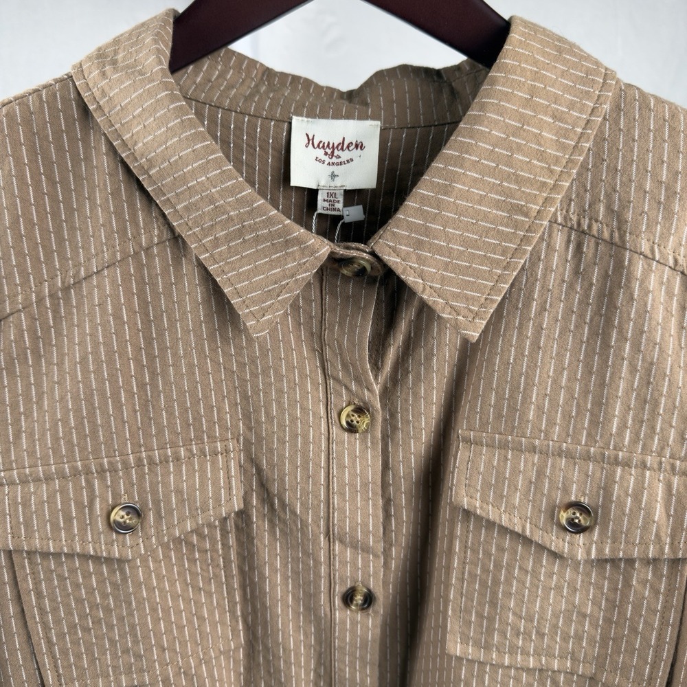 Hayden Shirt Womens 1XL Button Up Top Comfort Casual Preppy Career Pockets Taupe - Picture 3 of 16